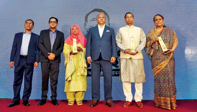 BSPA hands out Kaysar Sinha awards