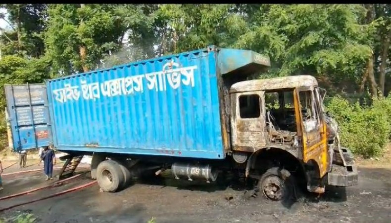 Unruly people set fire to covered van in Khagrachhari