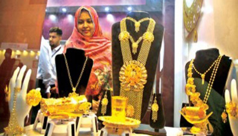 Gold price hits record Tk 1.14 lakh a bhari