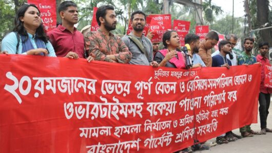 Garment workers demand wage, festival allowance by Ramadan 20
