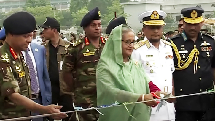 PM opens military hardware display-2024
