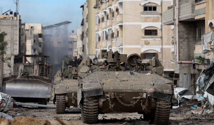 19 killed as Israeli forces fire on Gaza aid seekers