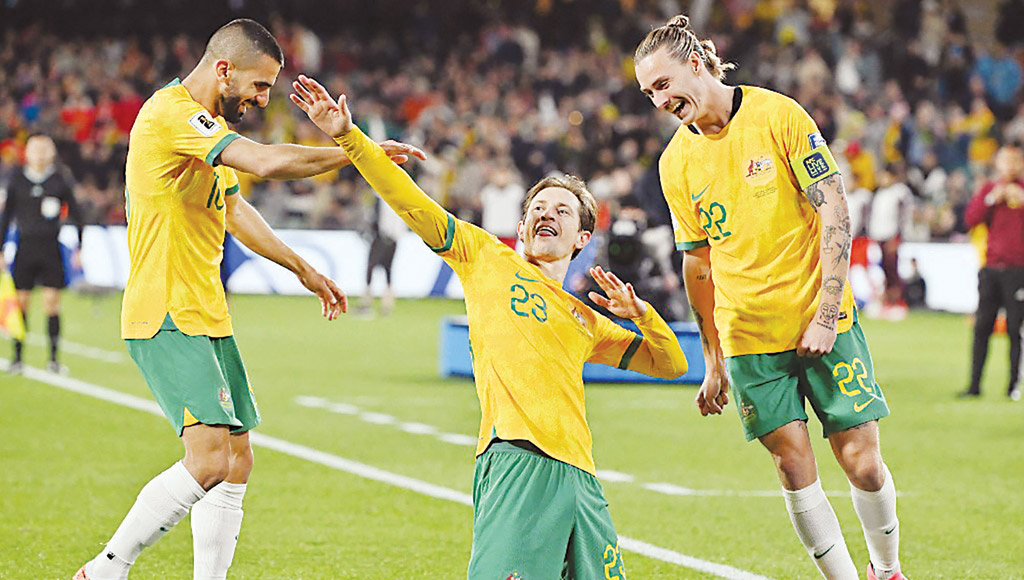 Australia beat China to resurrect WC campaign
