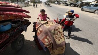 Israel cuts Rafah link, orders new displacements in Gaza