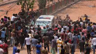 Clash erupts between Dhaka college, City College students again