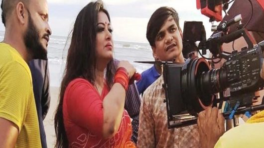 ক্যামেরার সামনে ফিরলেন মৌসুমী