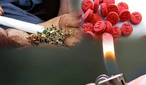মাদকের টাকার জোগান দিতে না পারায় দুই মা বাড়িছাড়া!