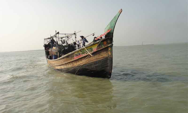 মধ্যরাতে শেষ হচ্ছে ইলিশ ধরায় নিষেধাজ্ঞা