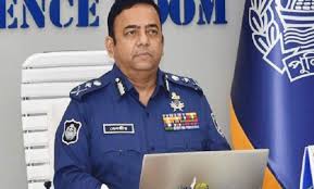 হ্যামিলিনের বাঁশিওয়ালার মতো মানুষ পুলিশকে অনুসরণ করবে : আইজিপি