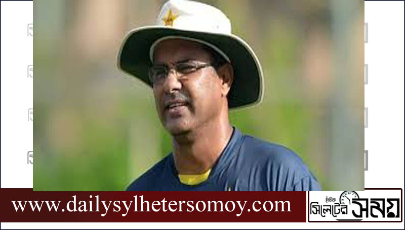দ্বিতীয় টেস্টে বোলিং কোচ ওয়াকারকে পাচ্ছে না পাকিস্তান