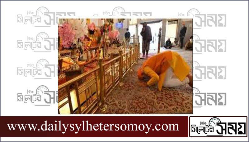 গুরুদুয়ারায় গেলেন নরেন্দ্র মোদি, শিখ ধর্মগুরুকে জানালেন শ্রদ্ধা