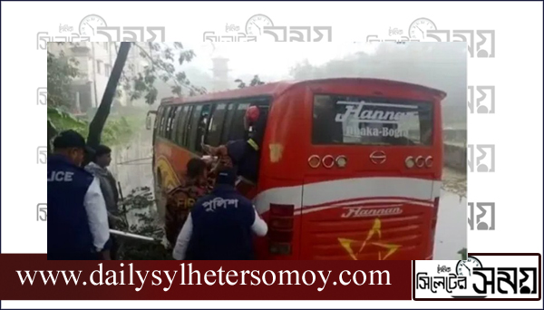 ওসমানীনগরে যাত্রীবাহী বাস খাদে, আহত ১০
