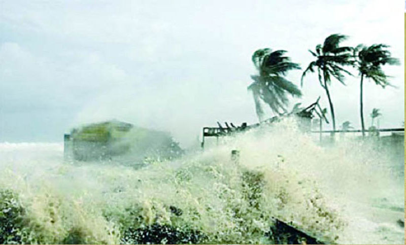 চলতি মাসে ঘূর্ণিঝড়, শক্তিশালী কালবৈশাখী ও বন্যার পূর্বাভাস