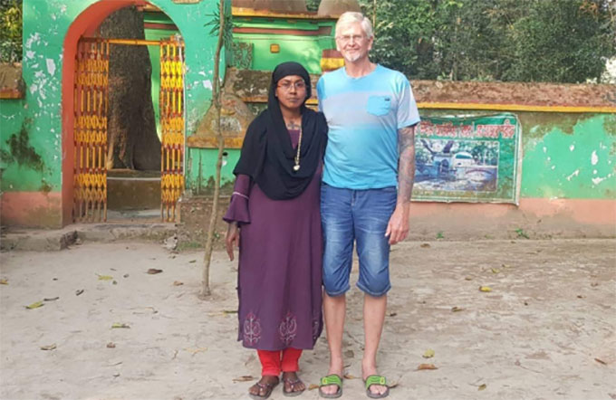 রহিমার প্রেমের টানে যশোরে মার্কিন ইঞ্জিনিয়ার