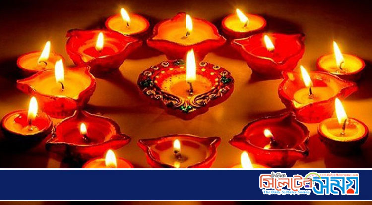 সনাতন ধর্মাবলম্বীদের কালীপূজা ও দীপাবলি উৎসব আজ