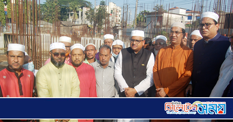 শেখঘাট কেন্দ্রীয় জামে মসজিদের উন্নয়ন কাজের জন্য স্যার এনাম উল ইসলামের ৫ লক্ষ প্রদান (ভিডিও)