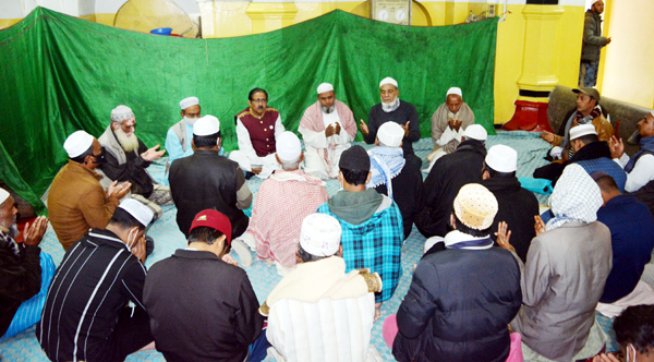 পররাষ্ট্রমন্ত্রী দম্পতির সুস্থ্যতা কামনায় দোয়া মাহফিল অনুষ্ঠিত
