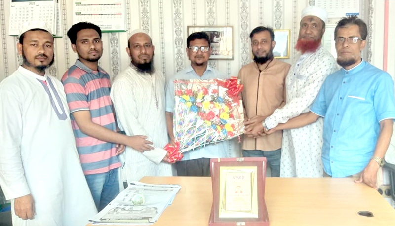 সিলেটে আটাব নির্বাচনে বিজয়ী লুৎফুর রহমান মোহনকে সংবর্ধনা