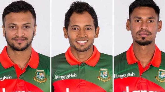 মাইলফলকের সামনে দাঁড়িয়ে সাকিব মুশফিক ও মোস্তাফিজ