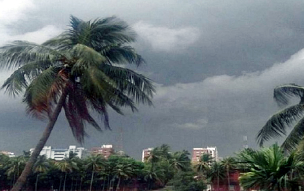 দেশের ৯ অঞ্চলে ৬০ কি.মি. বেগে ঝোড়ো হাওয়ার পূর্বাভাস