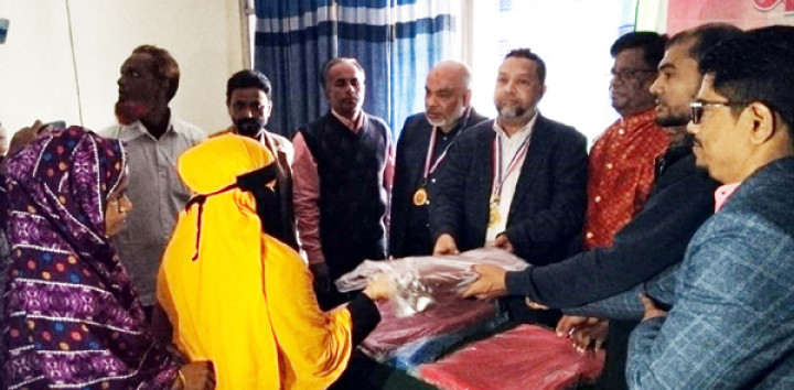 হিউম্যান রাইটস্ ওয়াচ ট্রাষ্ট অব বাংলাদেশ উদ্যোগে শীতবস্ত্র বিতরণ