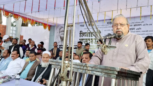 বিএনপি জনরায়কে ভয় পেয়ে নির্বাচন বানচালে মেতে উঠেছ: প্রবাসী কল্যাণমন্ত্রী