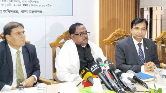 ধান মজুতকারী আমার বাবা হলেও ছাড়ের উপায় নেই: খাদ্যমন্ত্রী