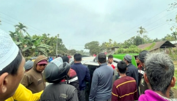 ম‍্যাজিকের ধাক্কায় প্রাণ গেল শিশুর, চালক আটক 