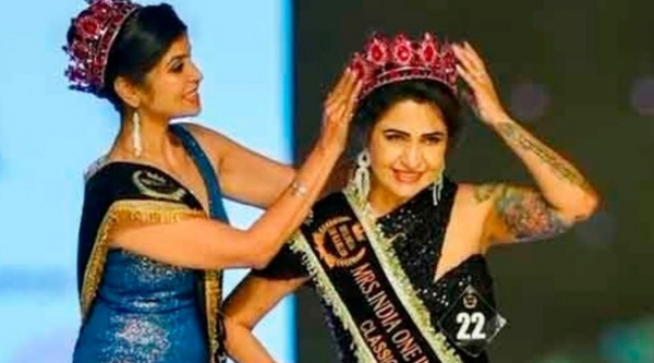 মিসেস ইন্ডিয়া ওয়ান ইন আ মিলিয়ন জিতলেন রুপিকা