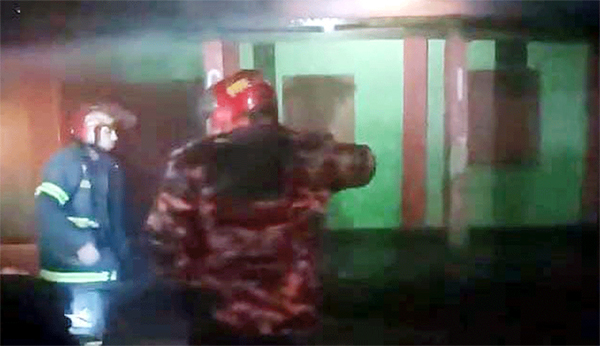 হবিগঞ্জের চুনারুঘাটের দুই ভোটকেন্দ্রে আগুন