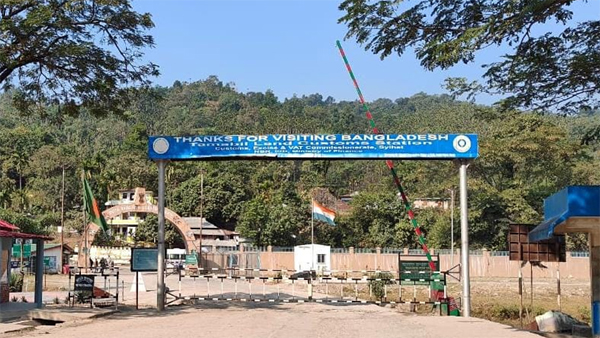 তামাবিল স্থলবন্দর দিয়ে পাথর আমদানি বন্ধ