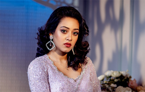 জায়েদ খানের সঙ্গে রোমান্স সম্ভব নয়: দীঘি