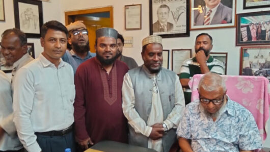 সাবেক মেয়র আরিফের সাথে জেলা ওলামাদল নেতৃবৃন্দের সৌজন্য সাক্ষাৎ