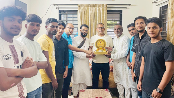 শান্তিবাগ সোসাইটি বালুচর ক্লাবের সভাপতি লন্ডন প্রবাসী জাহাঙ্গীর আলমকে সংবর্ধনা