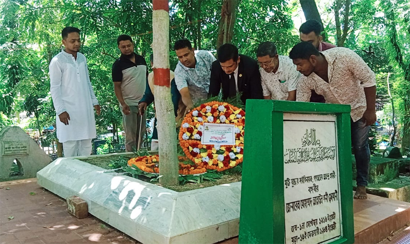 বঙ্গবীর ওসমানীর ১০৭ তম জন্ম বার্ষিকীতে জাতীয় জনতা পার্টির পুষ্পস্তবক অর্পণ