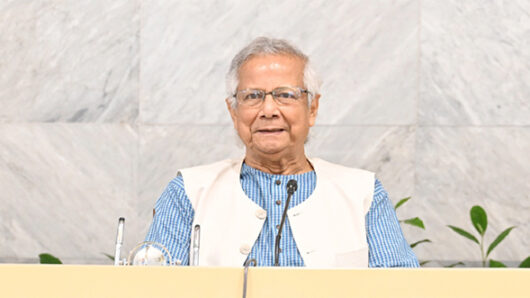 আমাদের যেন দাসত্ব করতে না হয় : প্রধান উপদেষ্টা