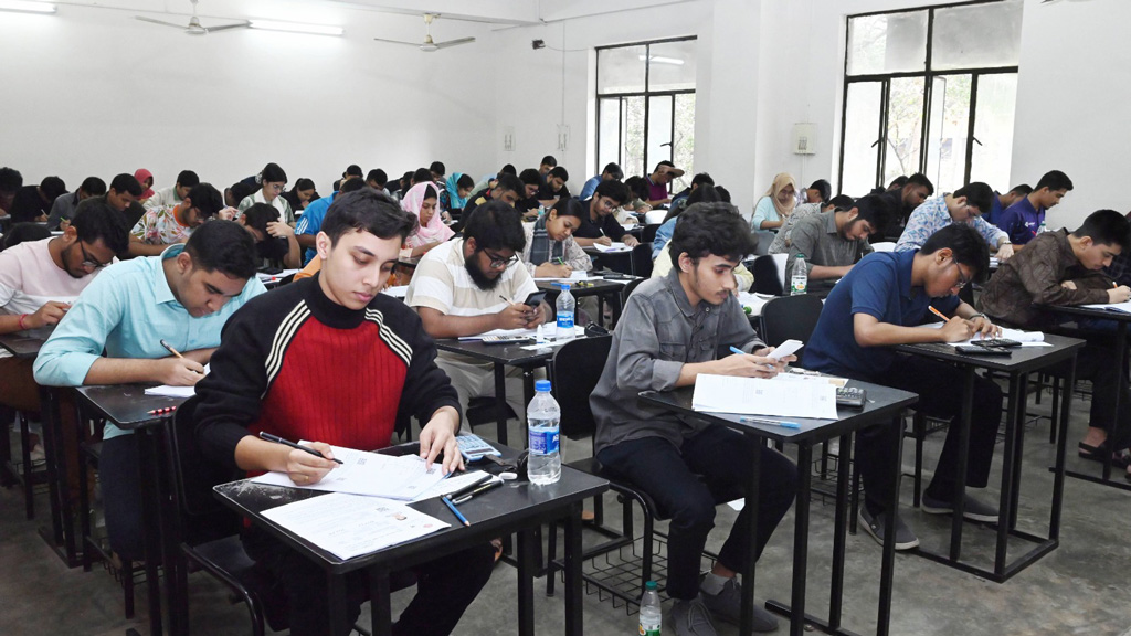 মেডিকেলে ভর্তি পরীক্ষা ১২ ডিসেম্বর