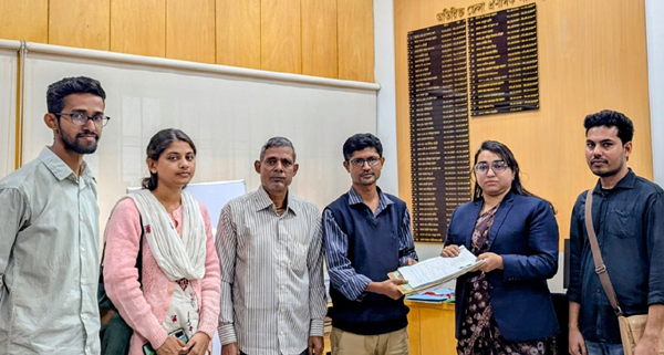 সিলেট-১ আসনে বাসদ (মার্কসবাদী) মনোনীত প্রার্থী সঞ্জয় কান্ত দাসের মনোনয়ন ফরম দাখিল
