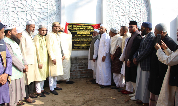 আলমপুরে হাজী ফিরোজ মিয়া জামে মসজিদ নির্মাণ করলো প্রবাসী পরিবার