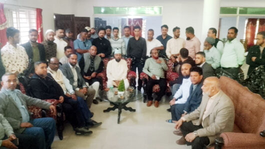 যুক্তরাজ্য সাউথ লন্ডন বিএনপির সহ সাধারণ সম্পাদক নিজাম উদ্দিনের বাড়িতে এম এ মালিকের মতবিনিময় সভা