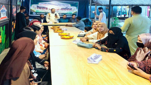 সিলেটে শিক্ষাবিদ হাবীবুর রহমান চৌধুরীর দীর্ঘায়ু কামনায় ইফতার ও দোয়া মাহফিল