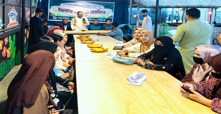 সিলেটে শিক্ষাবিদ হাবীবুর রহমান চৌধুরীর দীর্ঘায়ু কামনায় ইফতার ও দোয়া মাহফিল