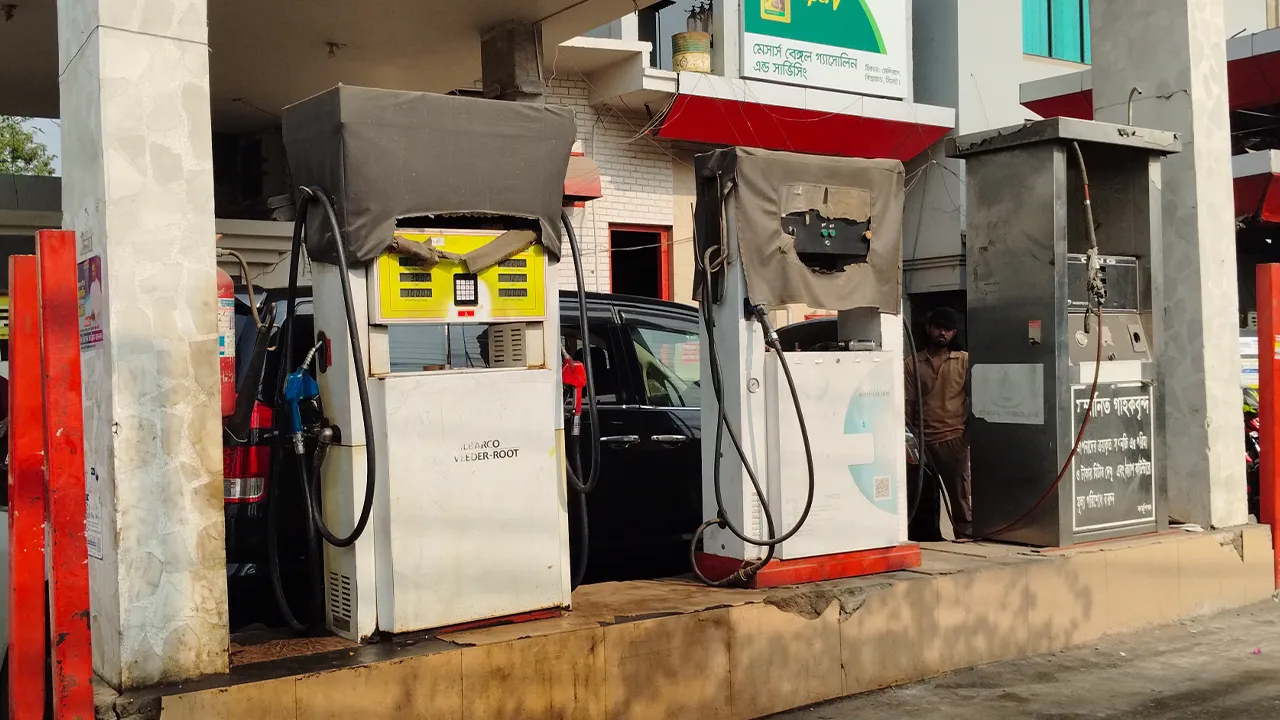 সিলেটে পেট্রোল পাম্পে ধর্মঘটের ডাক, তেল বিক্রি বন্ধ