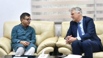 ডাচ বিনিয়োগকারীদের কৃষি ও পানি ব্যবস্থাপনায় বিনিয়োগের আহ্বান মন্ত্রী খন্দকার মুক্তাদিরের