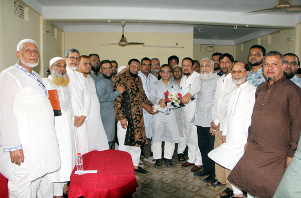 বাণিজ্যমন্ত্রী খন্দকার আবদুল মুক্তাদিরের সাথে সিলেট ব্যবসায়ী সমিতির মতবিনিময় সভা