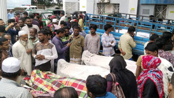 দক্ষিণ সুরমায় সড়ক দুর্ঘটনায় ৮ শ্রমিকের মৃ ত্যু