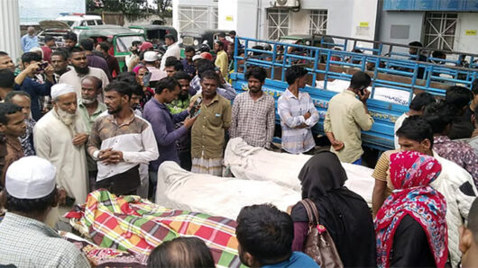 দক্ষিণ সুরমায় সড়ক দুর্ঘটনায় ৮ শ্রমিকের মৃ ত্যু