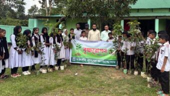 প্রধানমন্ত্রীর অগ্রাধিকার প্রকল্প বাস্তবায়নে নকশী বাংলা ফাউন্ডেশনের মাসব্যাপী বৃক্ষরোপণ কর্মসূচি