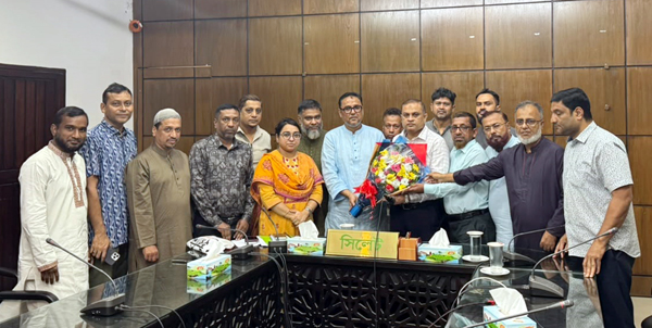 নবাগত জেলা প্রশাসকের সাথে দোকান মালিক সমিতি সিলেট জেলা শাখার সৌজন্য সাক্ষাৎ ও মতবিনিময়