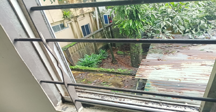সাংবাদিক দুলাল হোসেনের বাসায় চুরি, ৪ দিনেও মালামাল উদ্ধার করতে পারেনি পুলিশ